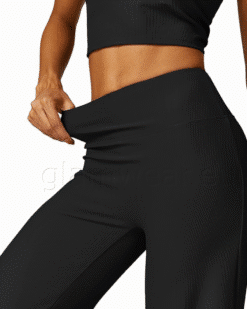 Alternative view of Stretšid kõrge pihaosaga soonikkoe efektiga retuuspüksid 260123-UXA-MUST